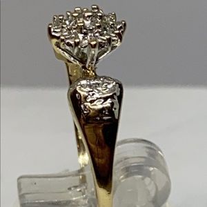 Real diamonds ring solid gold vintage